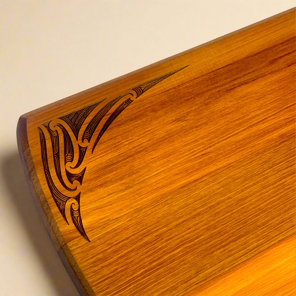 
                  
                    Serving Platter with Moko Detailing
                  
                