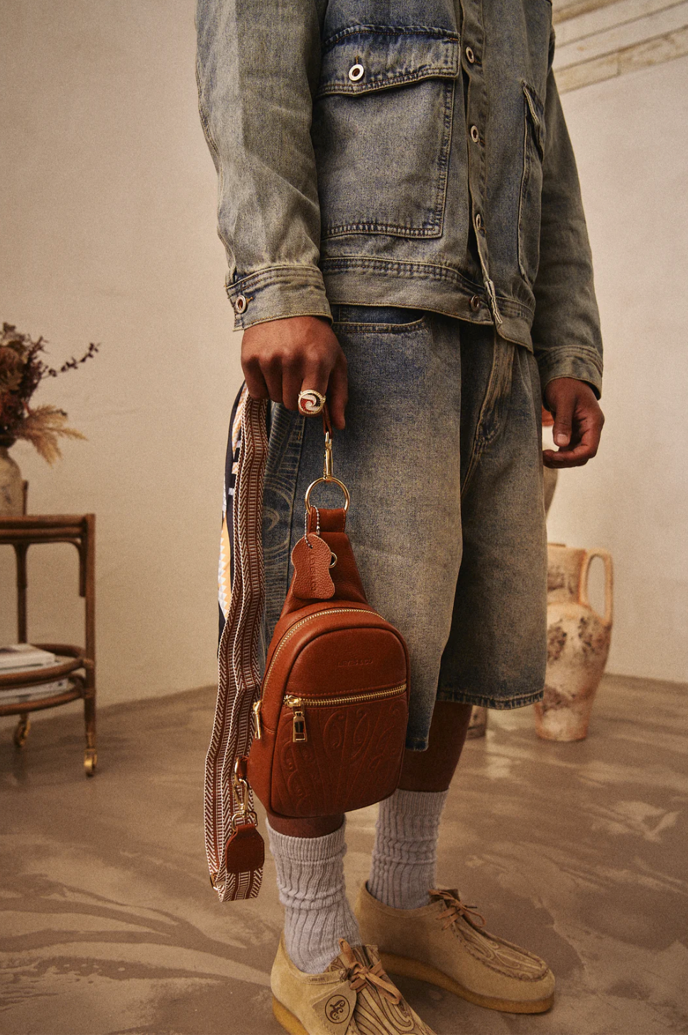 
                  
                    Chest Pēke - L Eyes & Co
                  
                