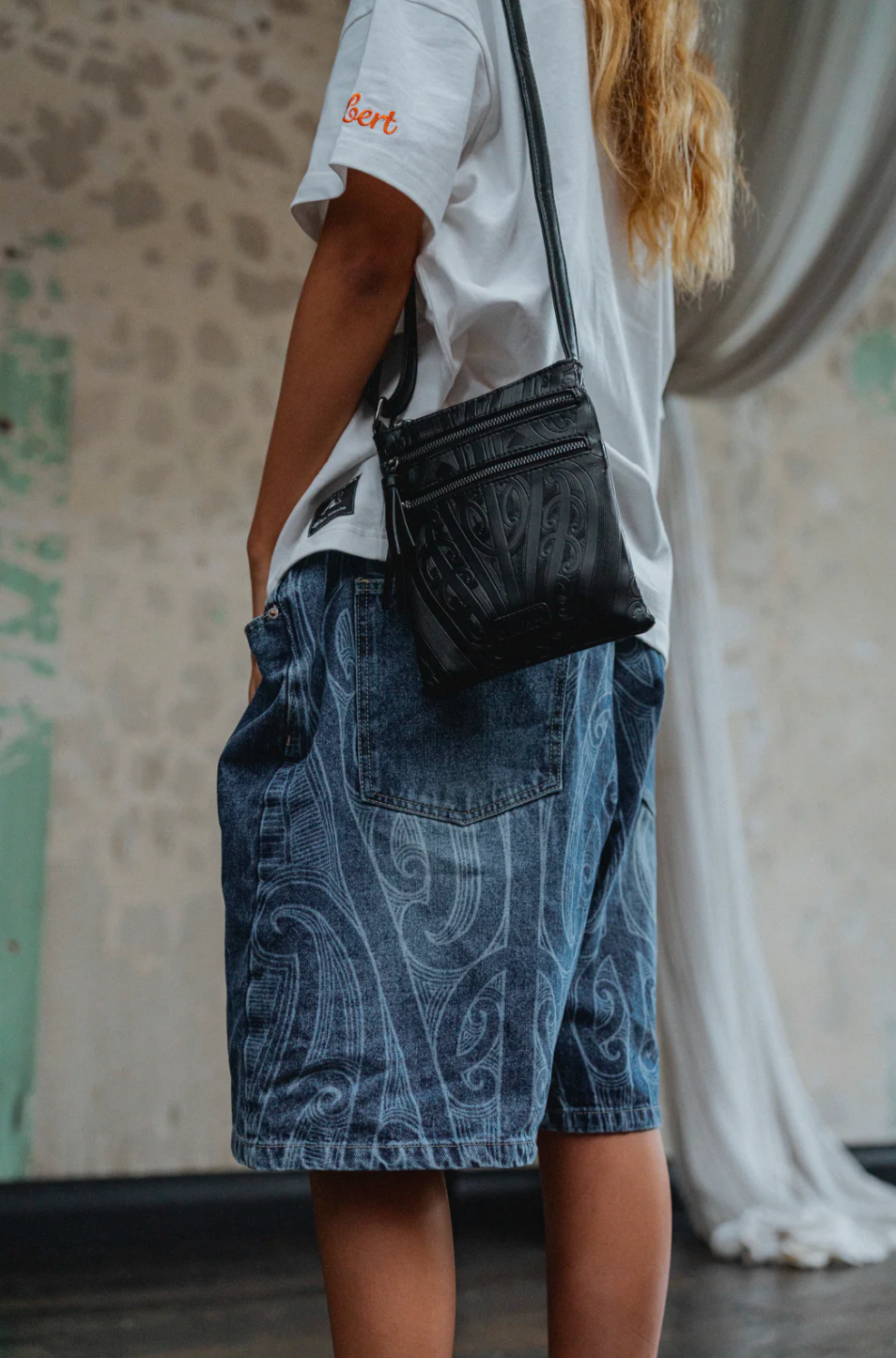 
                  
                    Summer Peke - L Eyes
                  
                